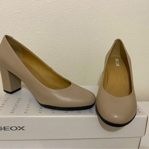 Geox Respira beige dress shoes 37 EU size
